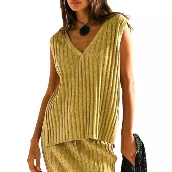 FP Beach Veda Sleeveless Sweater - Picture 1 of 4